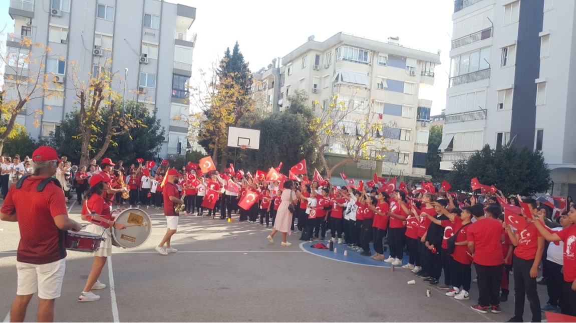 29 EKİM CUMHURİYET BAYRAMI OKULUMUZDA COŞKUYLA KUTLANDI.